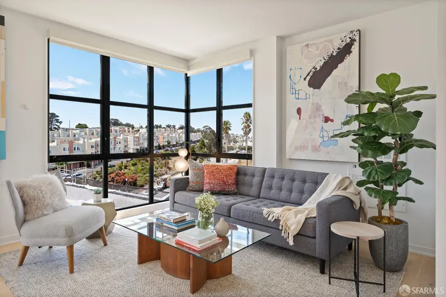 451 Donahue Street #413, San Francisco, CA 94124 - Image #2