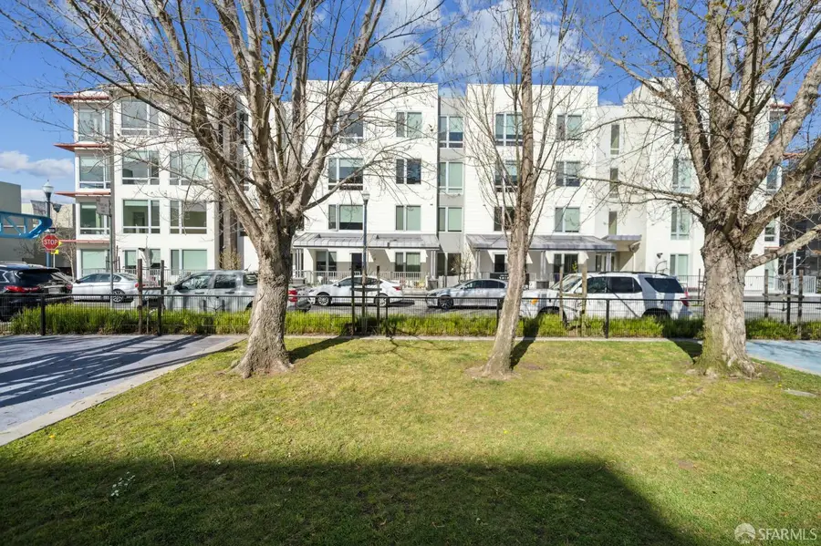 10 Innes Court #102, San Francisco, CA 94124 - Image #3