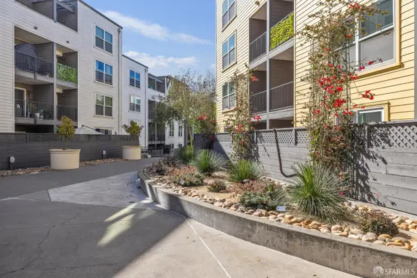 8400 Oceanview Terrace #305, San Francisco, CA 94132