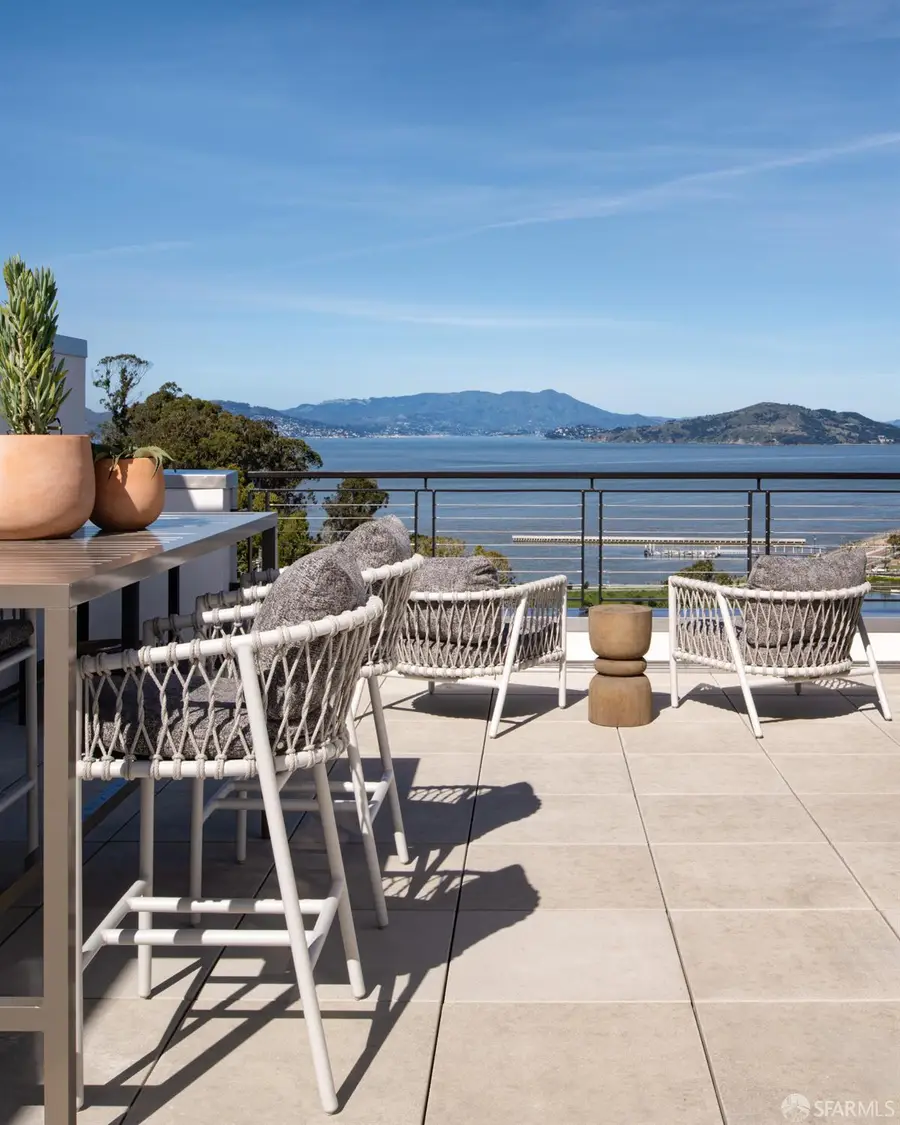 38 Meadow Drive #1, San Francisco, CA 94130 - Image #3