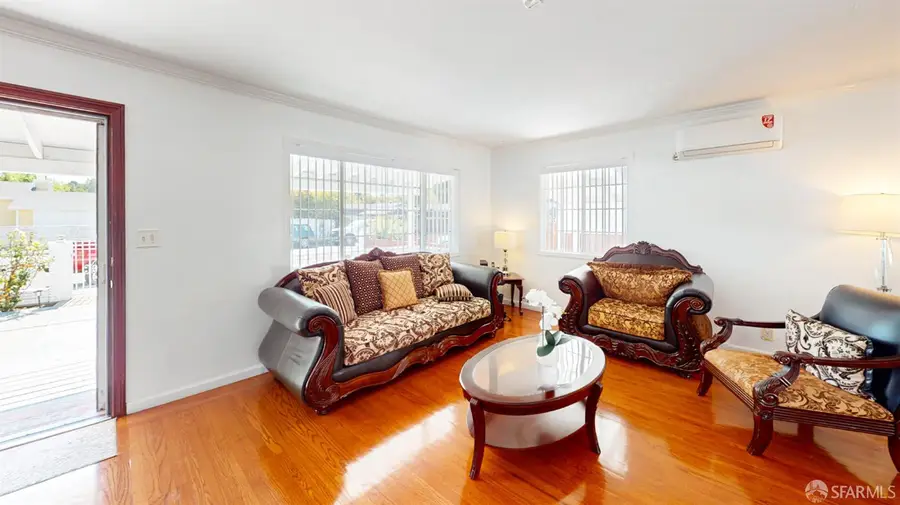 3071 Glendale Avenue, Redwood City, CA 94063 - Image #2