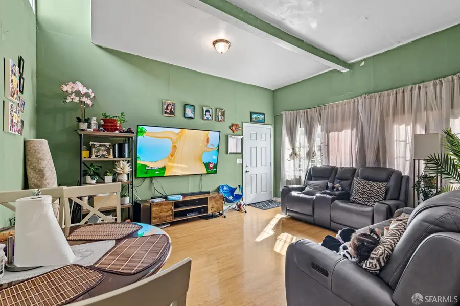 1048-1050 Oak Street, San Francisco, CA 94117 - Image #2