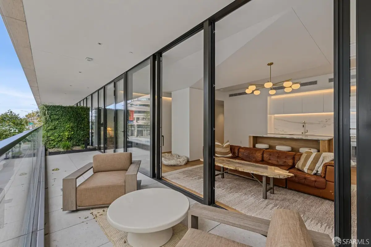 1 Steuart Lane #201, San Francisco, CA 94105 - Image #1