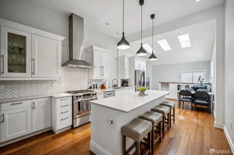 1040 Sanchez Street, San Francisco, CA 94114 - Image #2