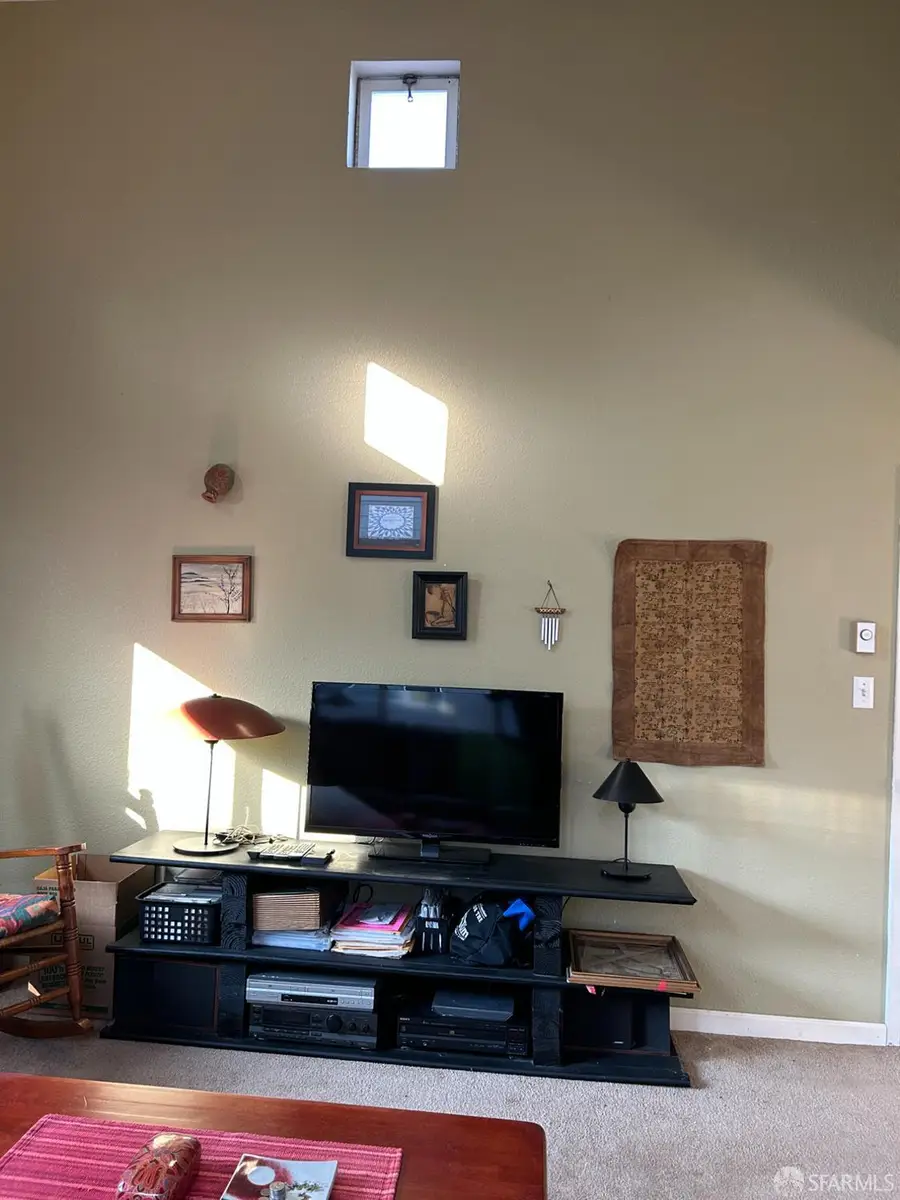 406 Carl Street #B, San Francisco, CA 94117 - Image #2