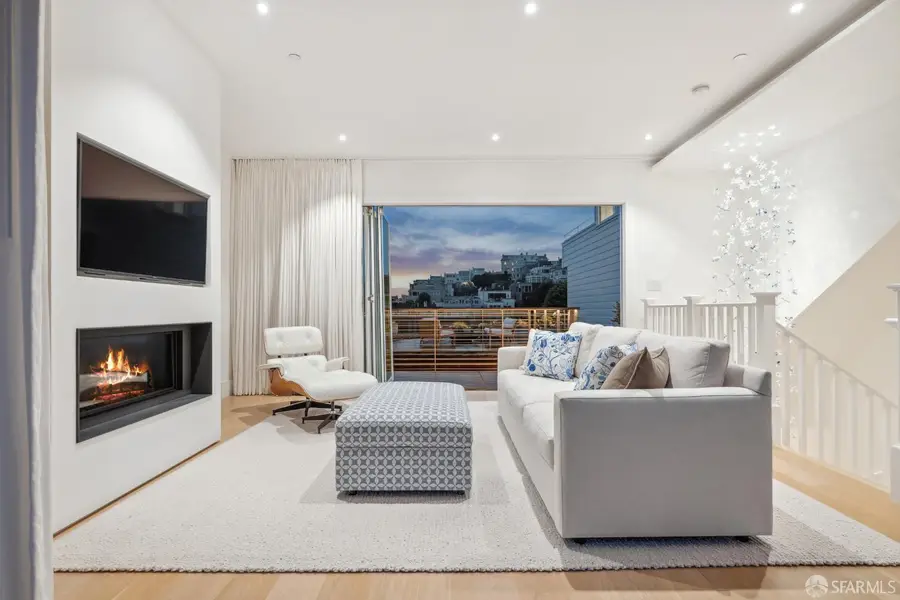 2550 Baker Street, San Francisco, CA 94123 - Image #3