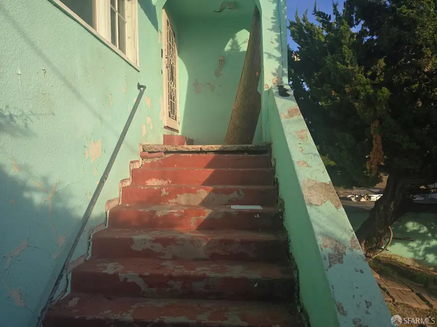 8336 Ney Avenue, Oakland, CA 94605 - Image #2