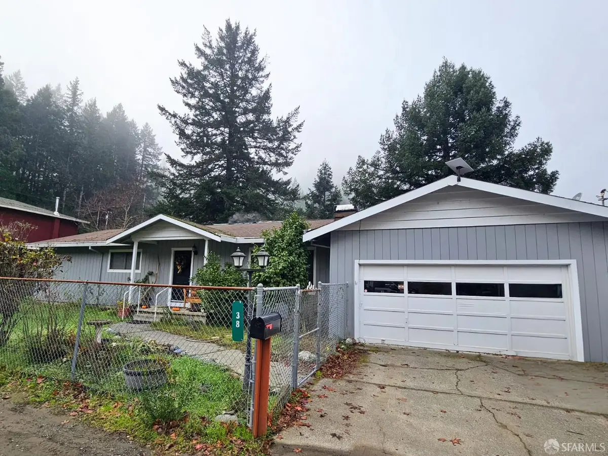 38 Palomino Way, Garberville, CA 95542 - Image #1