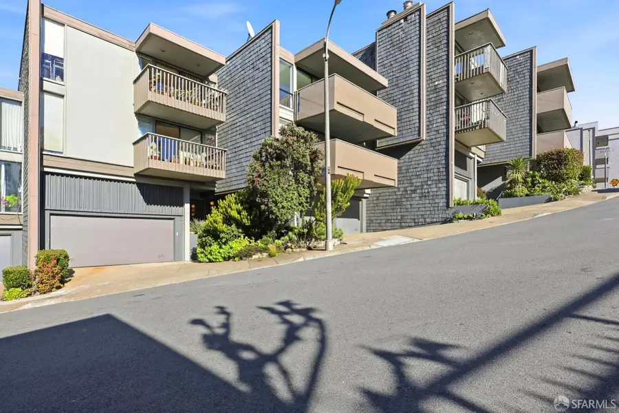 12 Amber Drive #24, San Francisco, CA 94131 - Image #2