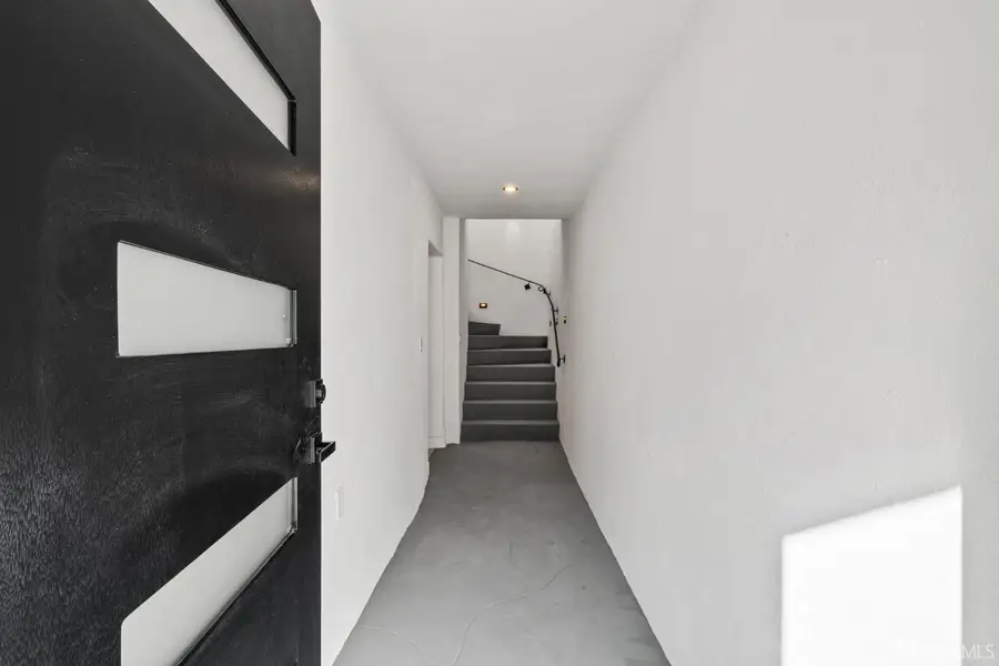 18 Prague Street, San Francisco, CA 94112 - Image #2