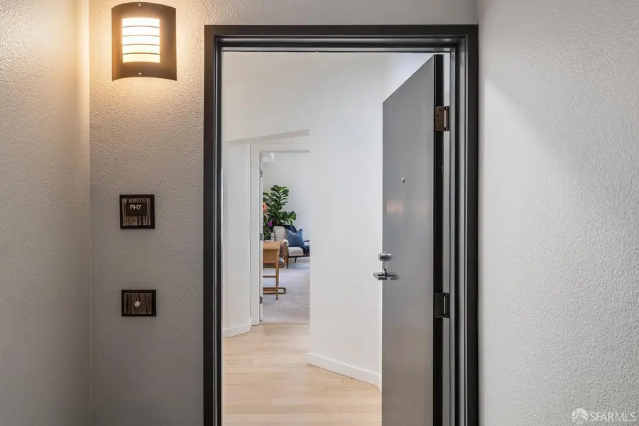 1511 Jefferson Street #PH7, Oakland, CA 94612 - Image #2