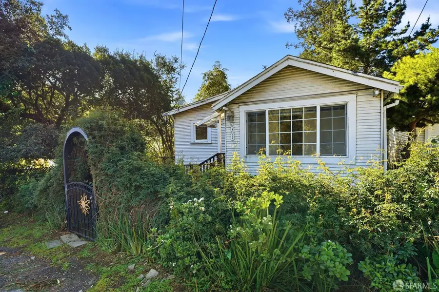 6391 Hillmont Drive, Oakland, CA 94605 - Image #2