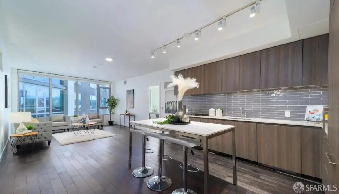 1000 3rd Street #806, San Francisco, CA 94158 - Image #1