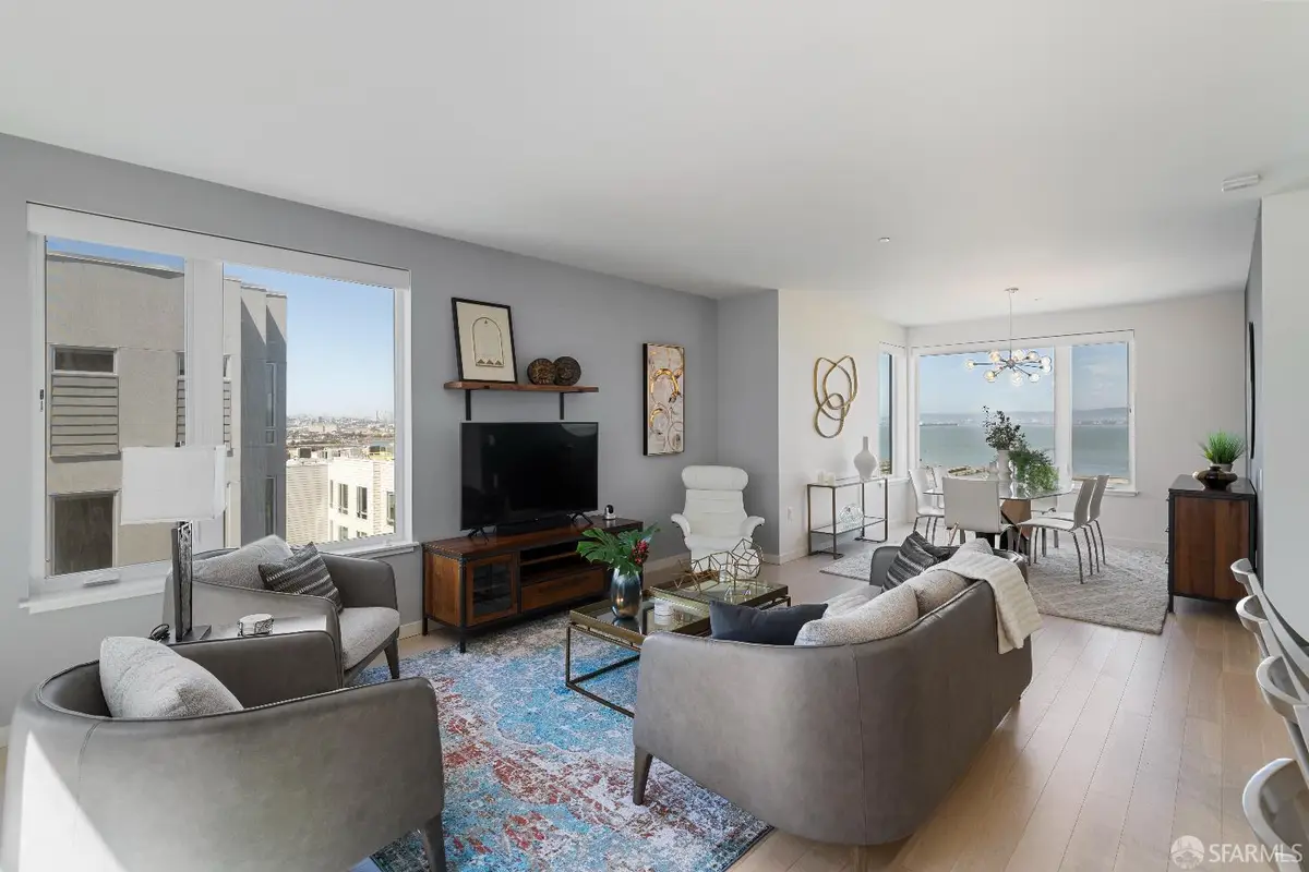 52 Innes Court #402, San Francisco, CA 94124 - Image #1