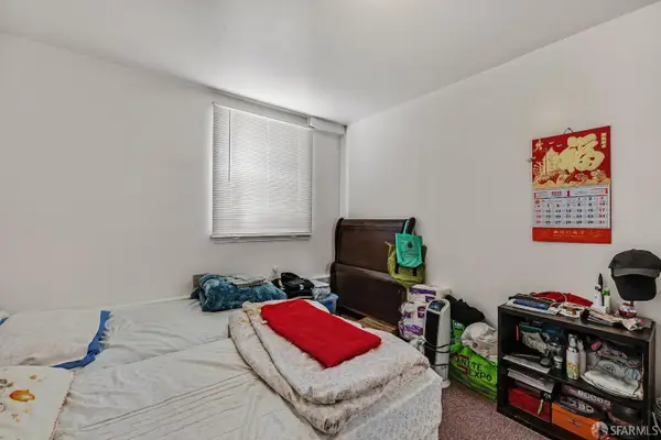 2136 Pacific Avenue, Alameda, CA 94501