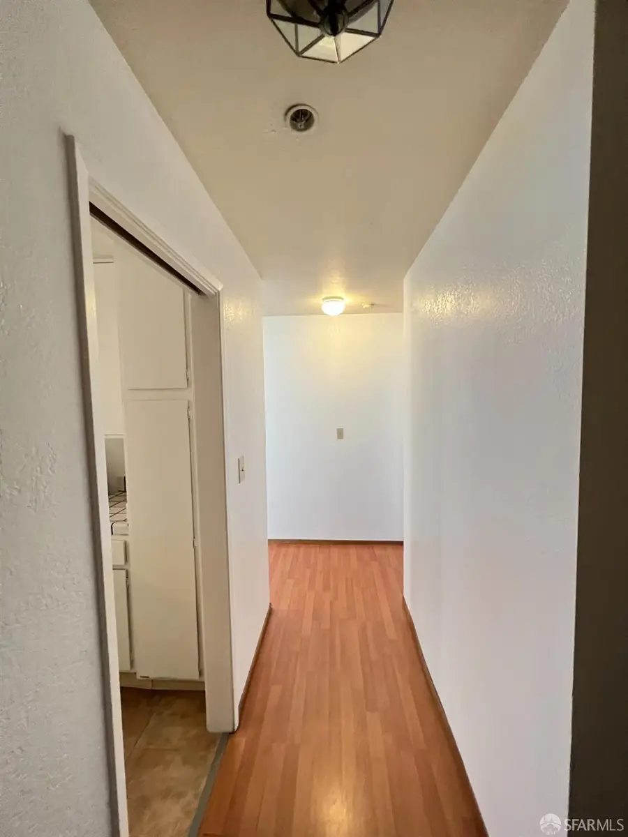389 Belmont Street #103, Oakland, CA 94610 - Image #3