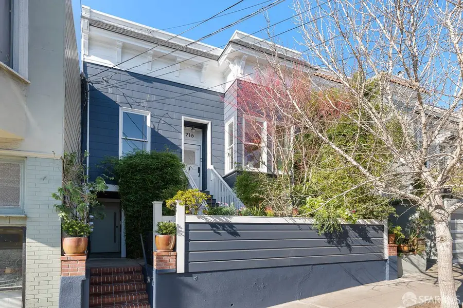 716-716A Douglass Street, San Francisco, CA 94114 - Image #2