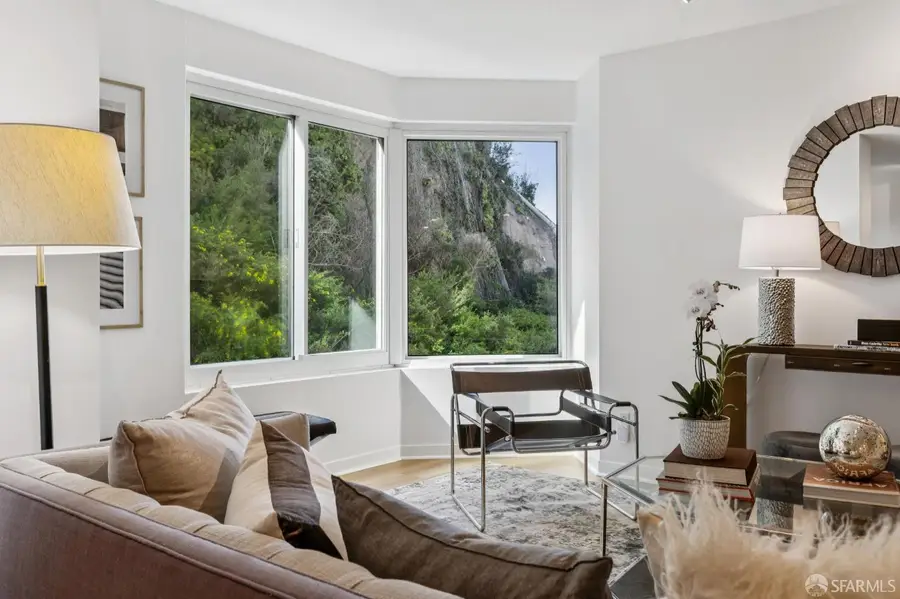 111 Chestnut Street #303, San Francisco, CA 94111 - Image #2