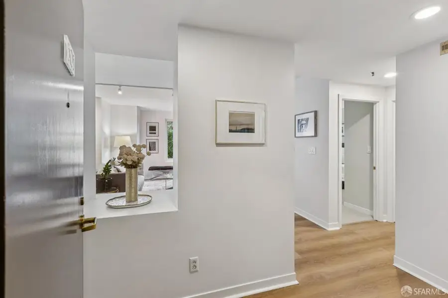 111 Chestnut Street #303, San Francisco, CA 94111 - Image #3