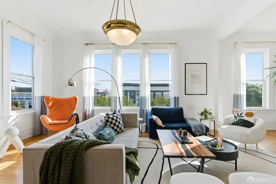 200 Hoffman Avenue, Western Addition Buena Vista Eureka Valley, CA 9414 - Image #3