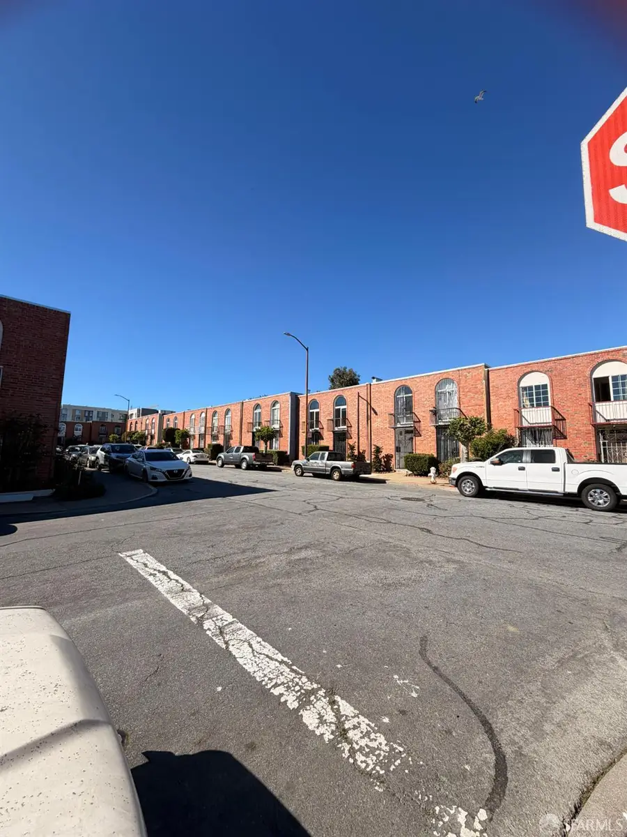 1 Mccarthy Avenue, San Francisco, CA 94134 - #2