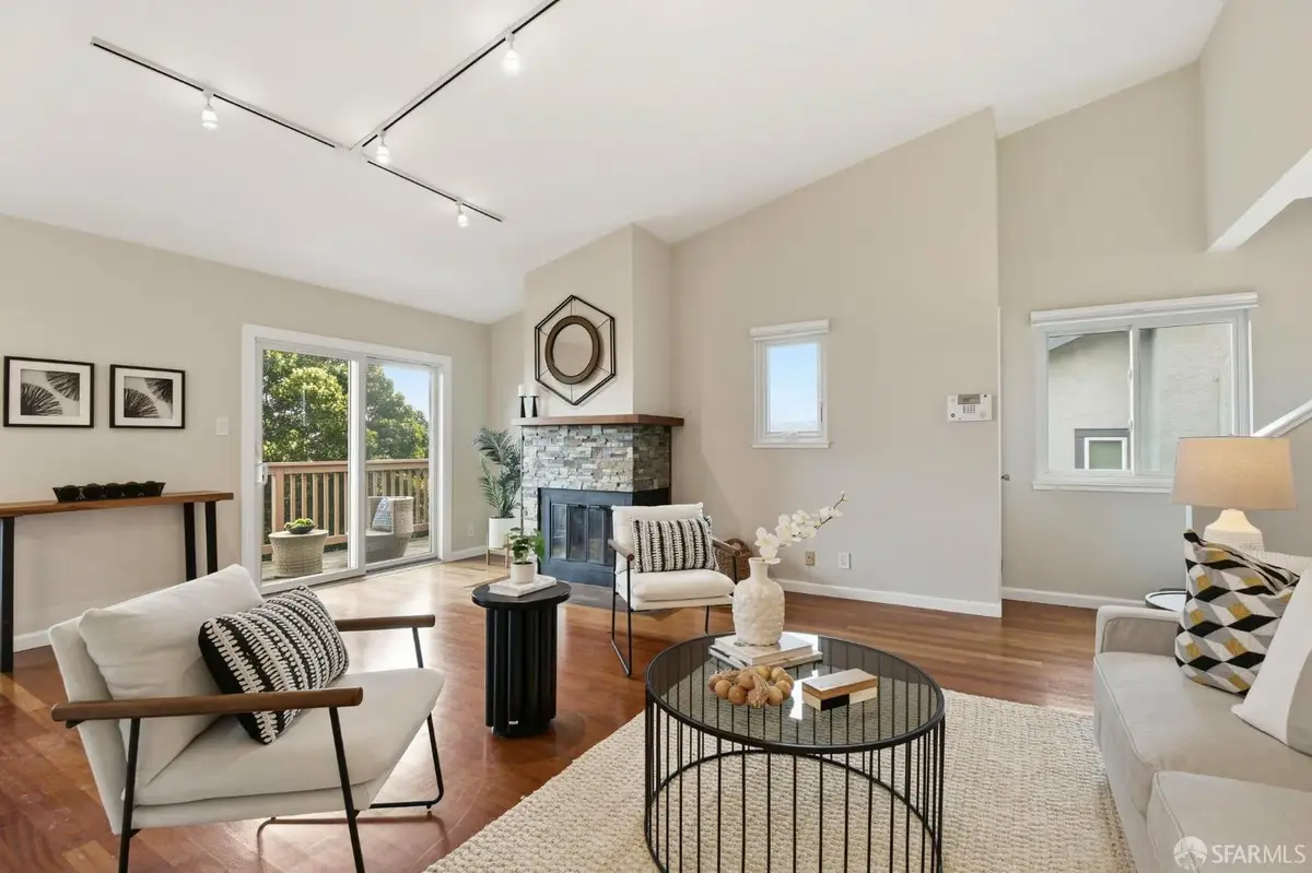 35 Whitecliff Way, San Francisco, CA 94124 - #1