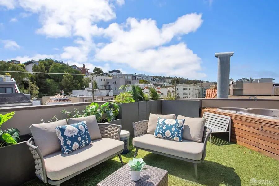2550 Greenwich Street, San Francisco, CA 94123 - #2