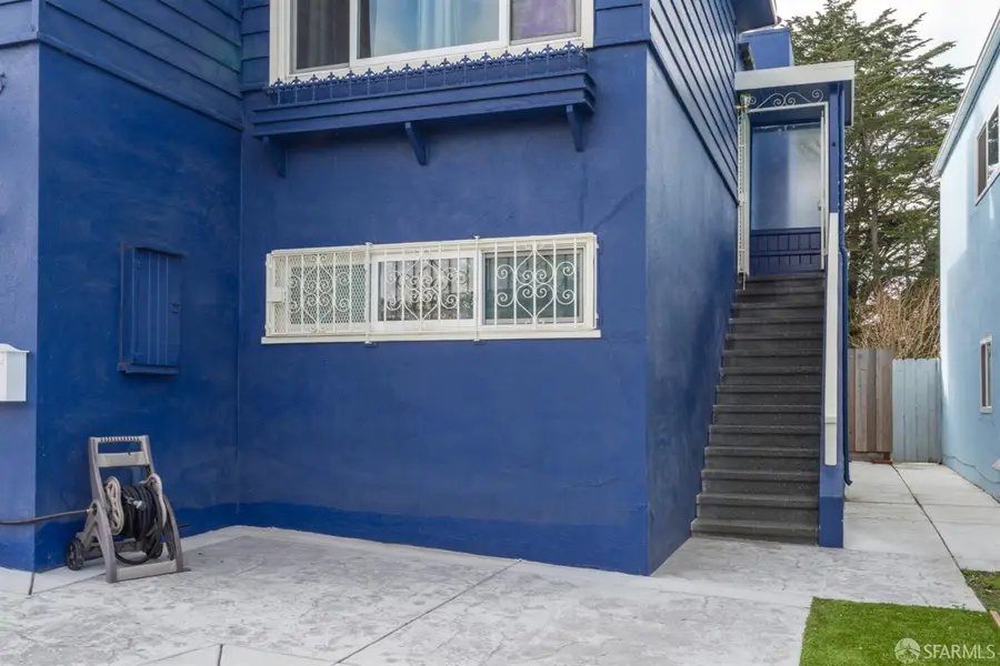 1420 S Mayfair Avenue, Daly City, CA 94015 - #3