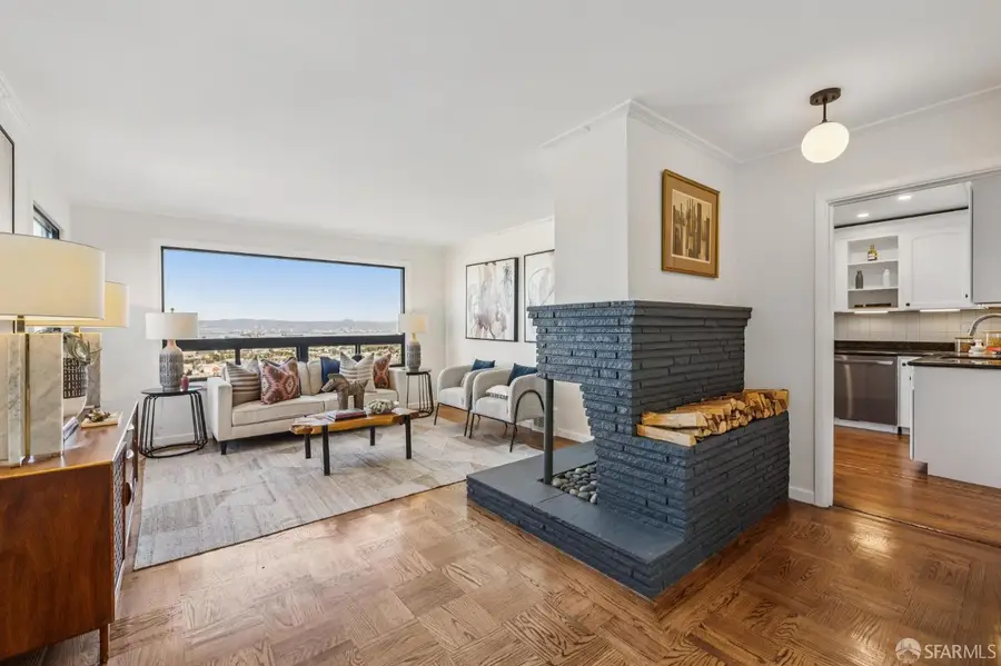 100 Bridgeview Drive, San Francisco, CA 94124 - #3