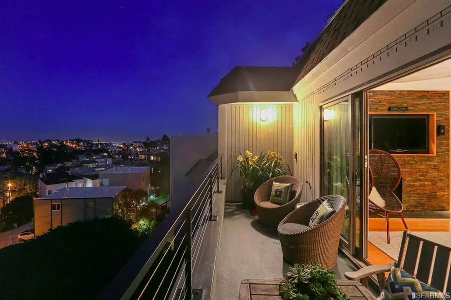 77 Grand View Avenue #301, San Francisco, CA 94114 - #3