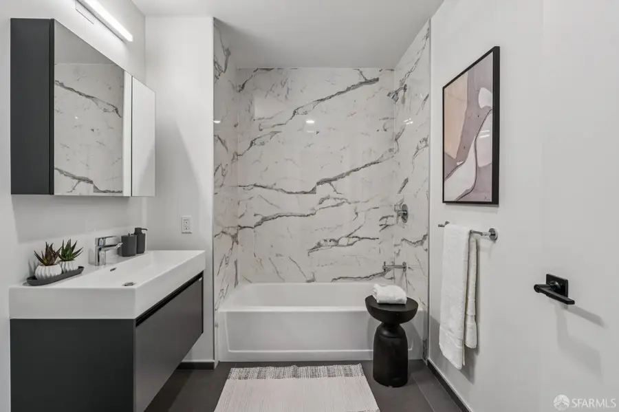 988 Harrison Street #JR5, San Francisco, CA 94107 - #2