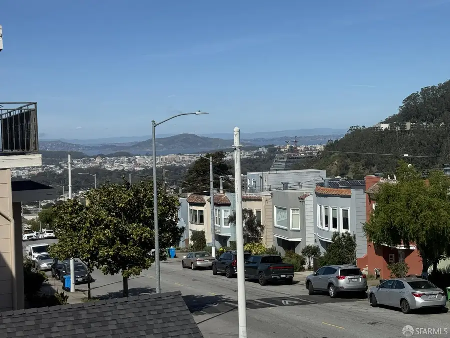 2051 10th Avenue, San Francisco, CA 94116 - #2