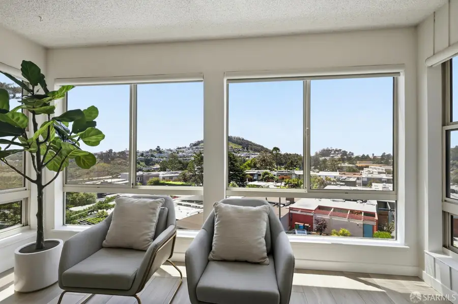 255 Red Rock Way #202H, San Francisco, CA 94131 - #3