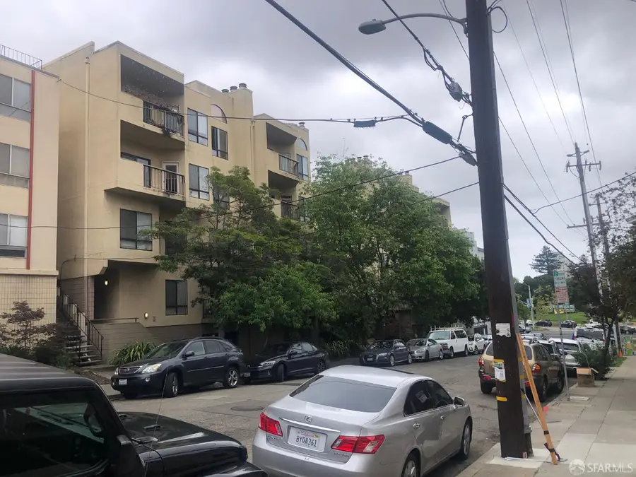 320 Park View Terrace #207, Oakland, CA 94610 - #2