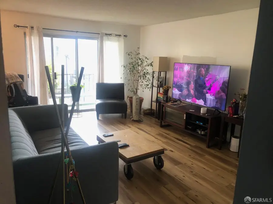 320 Park View Terrace #207, Oakland, CA 94610 - #3