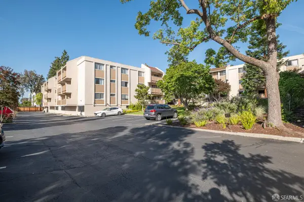400 Ortega Avenue #111, Mountain View, CA 94040