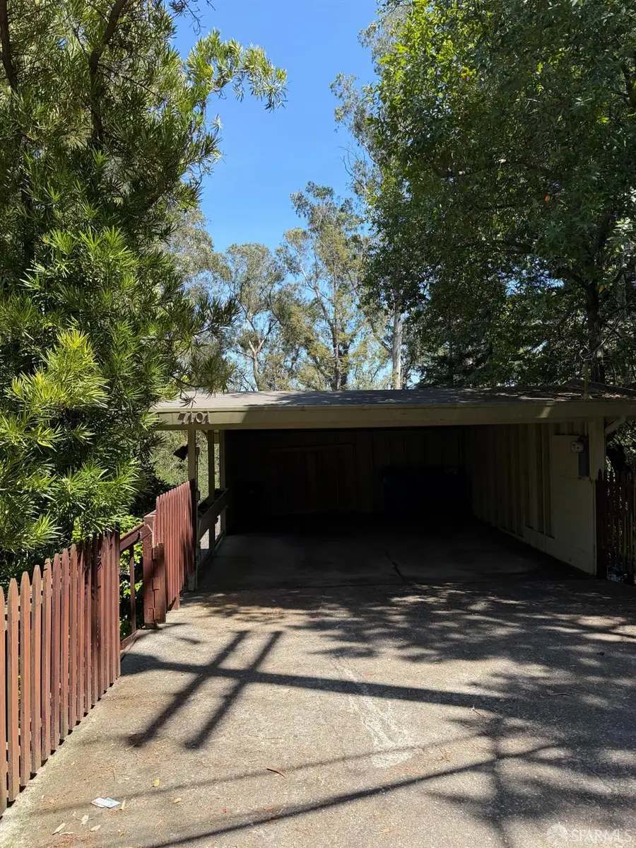 7101 Pinehaven Road, Oakland, CA 94611 - #3