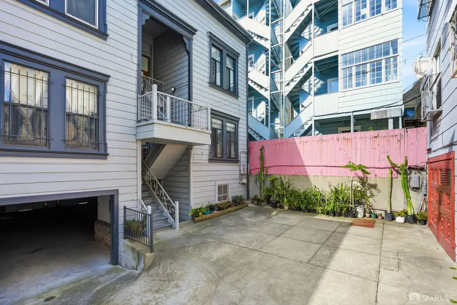 881 Vallejo Street #A, San Francisco, CA 94133 - #3