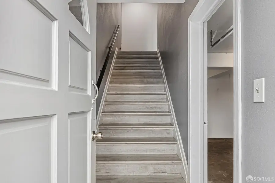1913 Oakdale Avenue, San Francisco, CA 94124 - #2