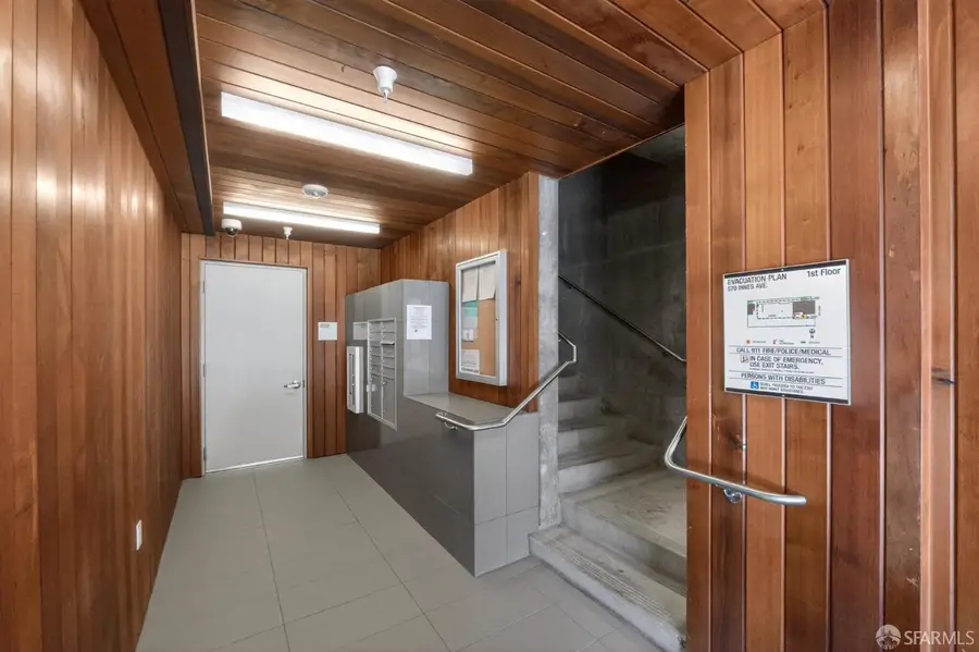 570 Innes Avenue #302, San Francisco, CA 94124 - #3