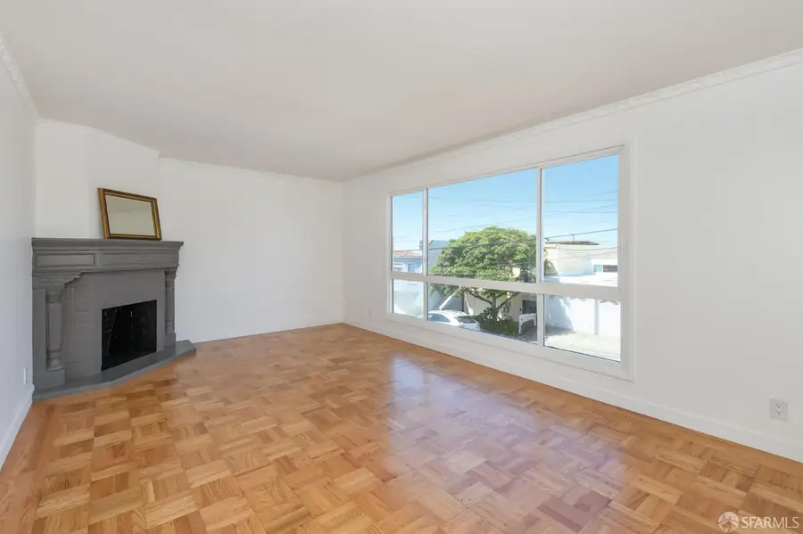 113 Santa Cruz Avenue, Daly City, CA 94014 - #3