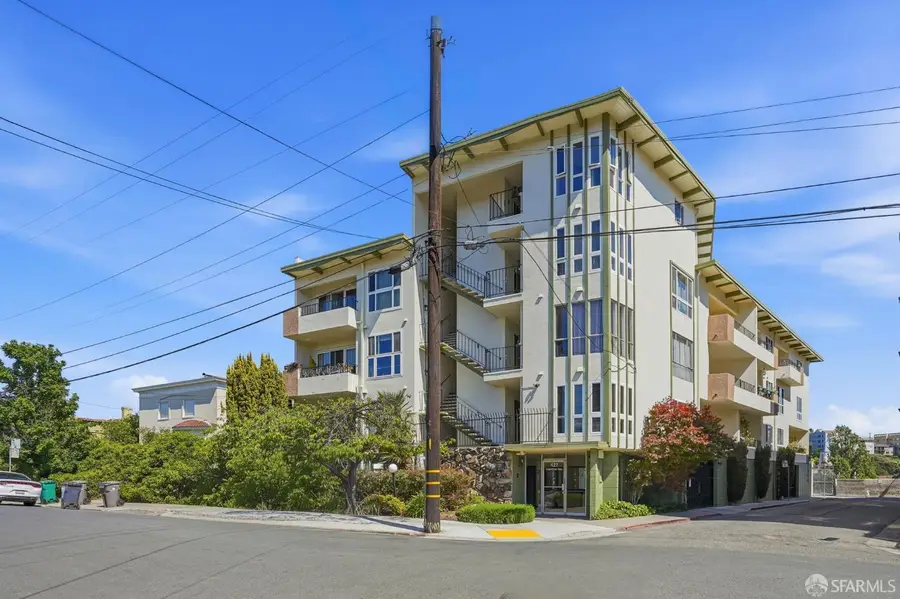427 Lagunitas Avenue #305, Oakland, CA 94610 - #3