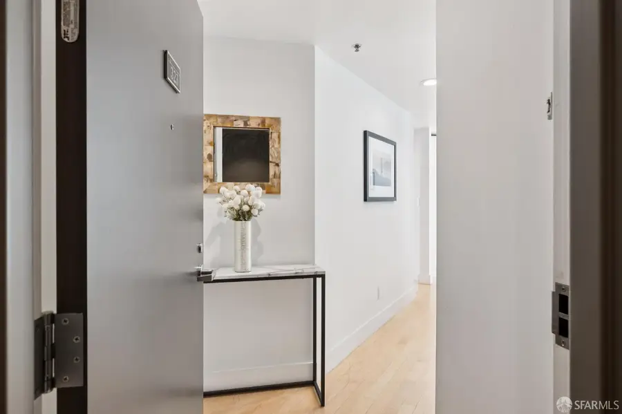 220 Lombard Street #323, San Francisco, CA 94111 - #2