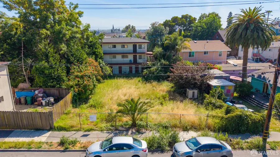 1127 E 20th Street, Oakland, CA 94606 - #2