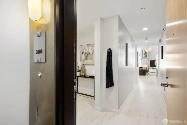 5900 3rd Street #2409, San Francisco, CA 94124