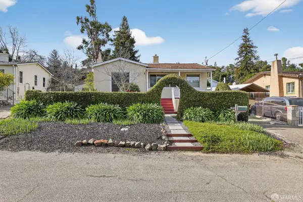 8125 Earl Street, Oakland, CA 94605