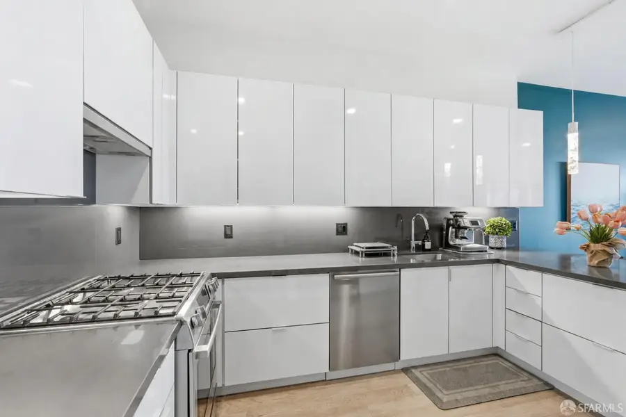 594 Hudson Avenue, San Francisco, CA 94124 - #3