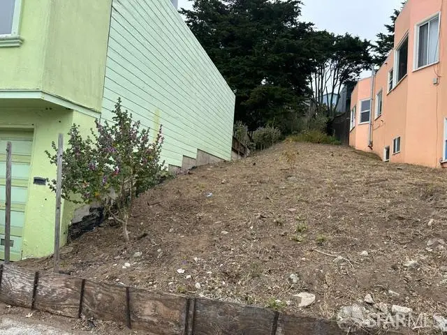 95 Santa Cruz Avenue, San Francisco, CA 94066 - #1