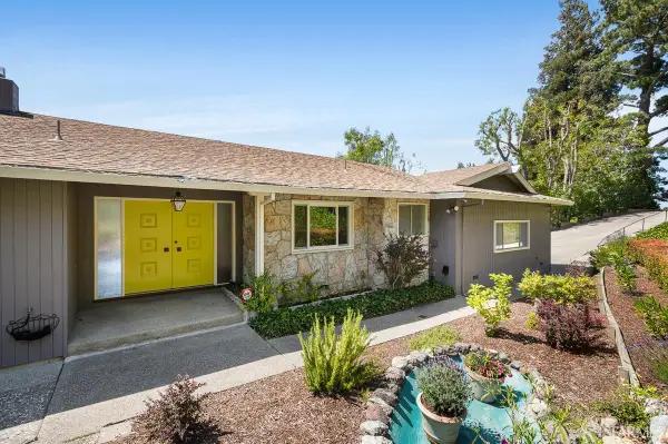 2714 Summit Drive, Burlingame, CA 94010