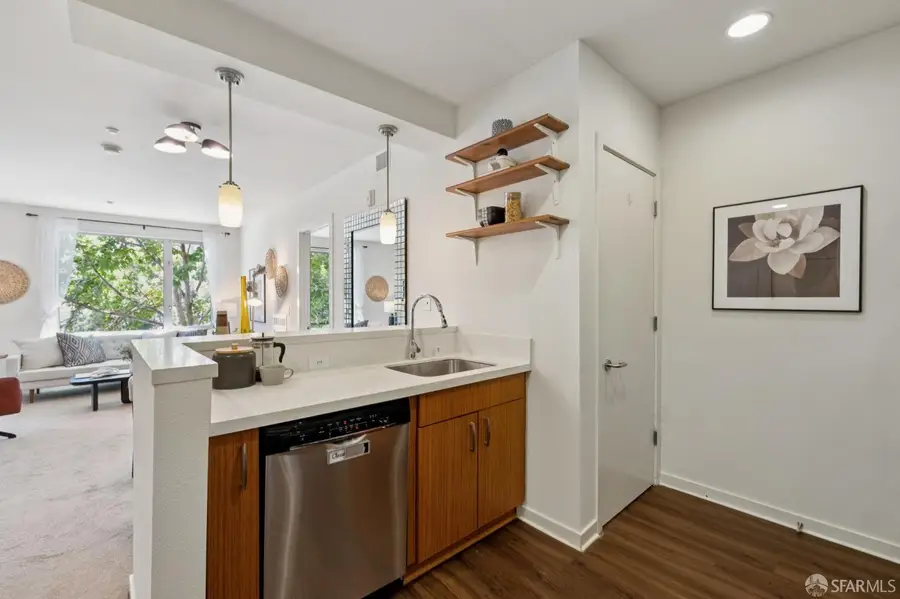 555 Bartlett Street #206, San Francisco, CA 94110 - #3